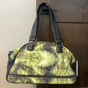 Lululemon Still Groovy Duffel Bag